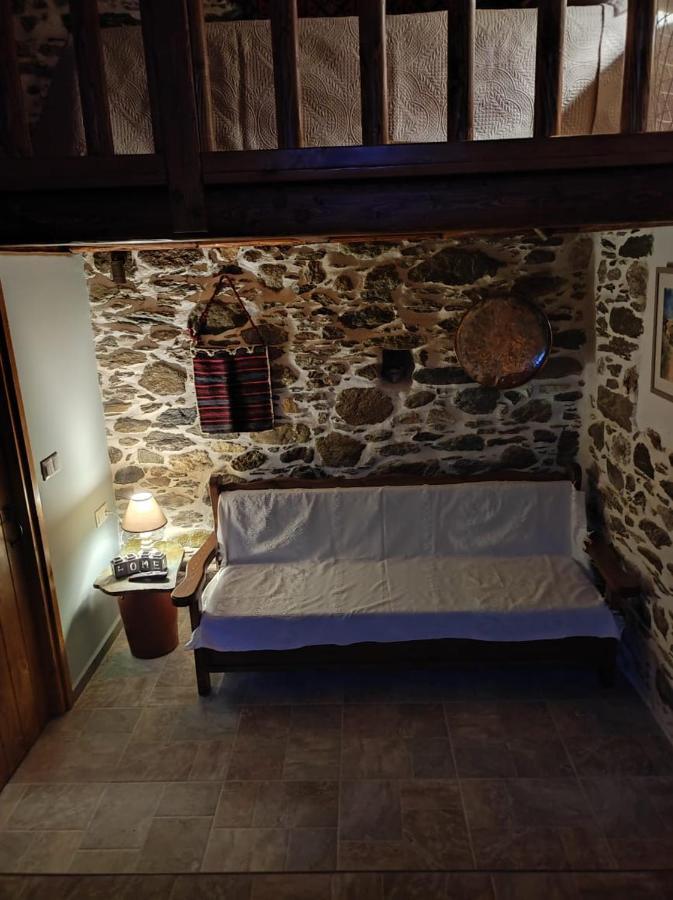 Πέτροκτιστο Σπίτι. Stone House Villa Karystos  Eksteriør billede